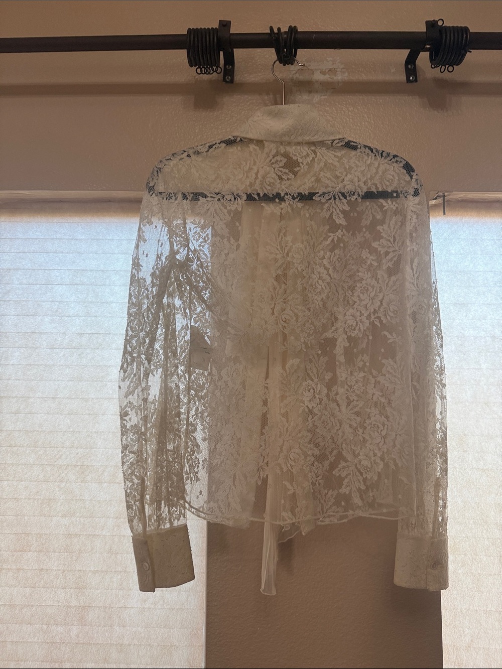 Valentino Cream Lace Floral Blouse - Picture 5 of 11